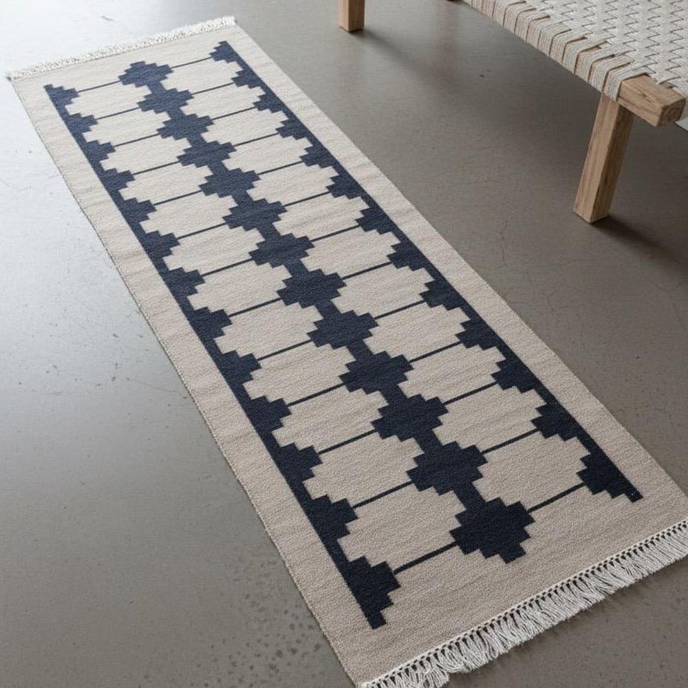 Handcrafted Multicolor Wool Vintage Dhurrie For Living